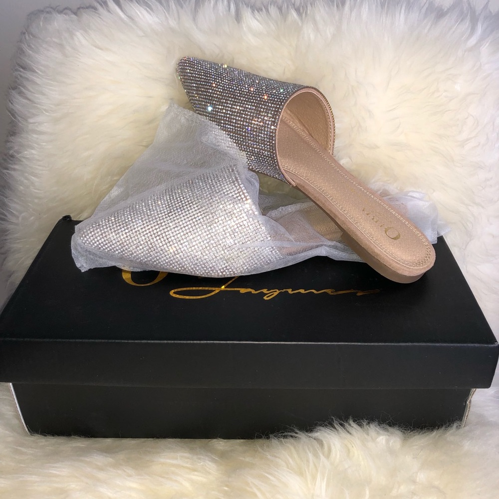 Rhinestone diamond sparkly pointed toe flats